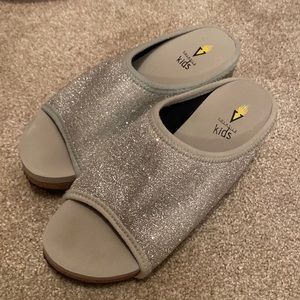 Girls Volatile Slip ons.